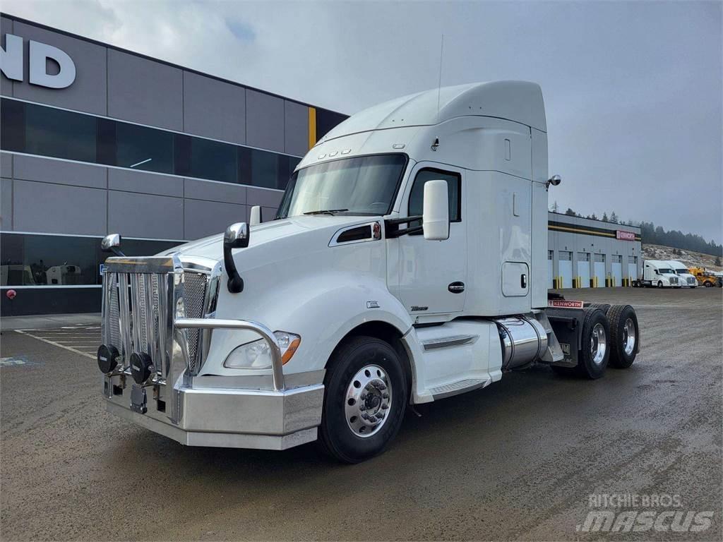 Kenworth T680 Camiones con chasís y cabina