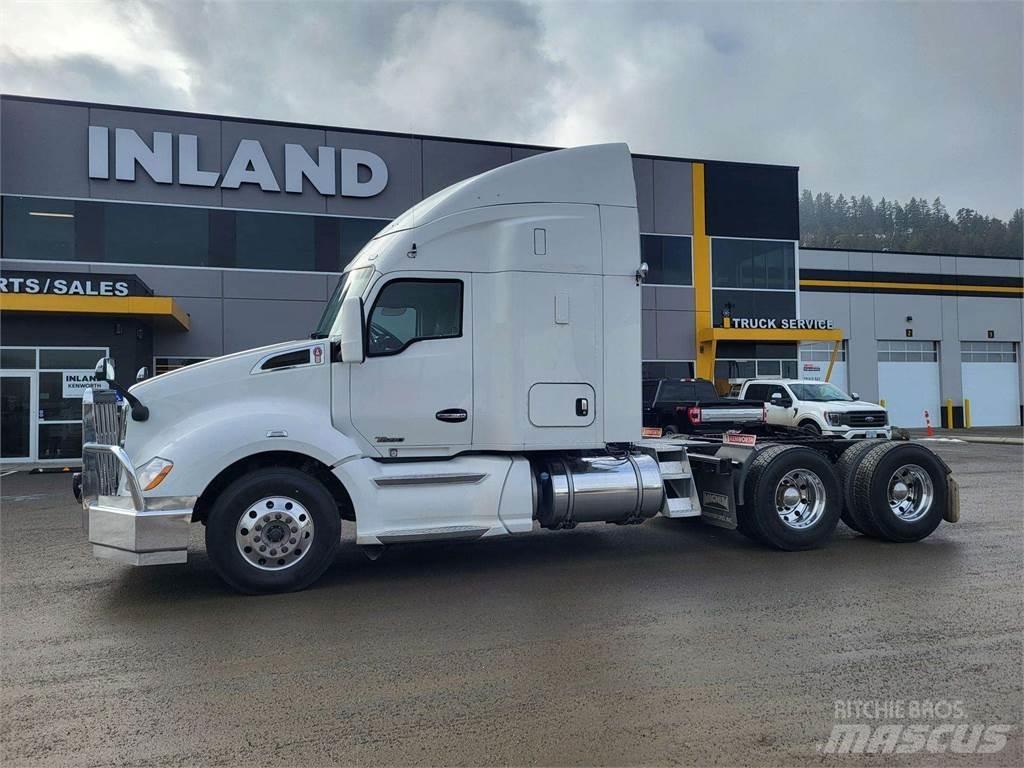 Kenworth T680 Camiones con chasís y cabina