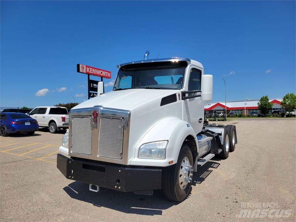 Kenworth T880 Camiones con chasís y cabina