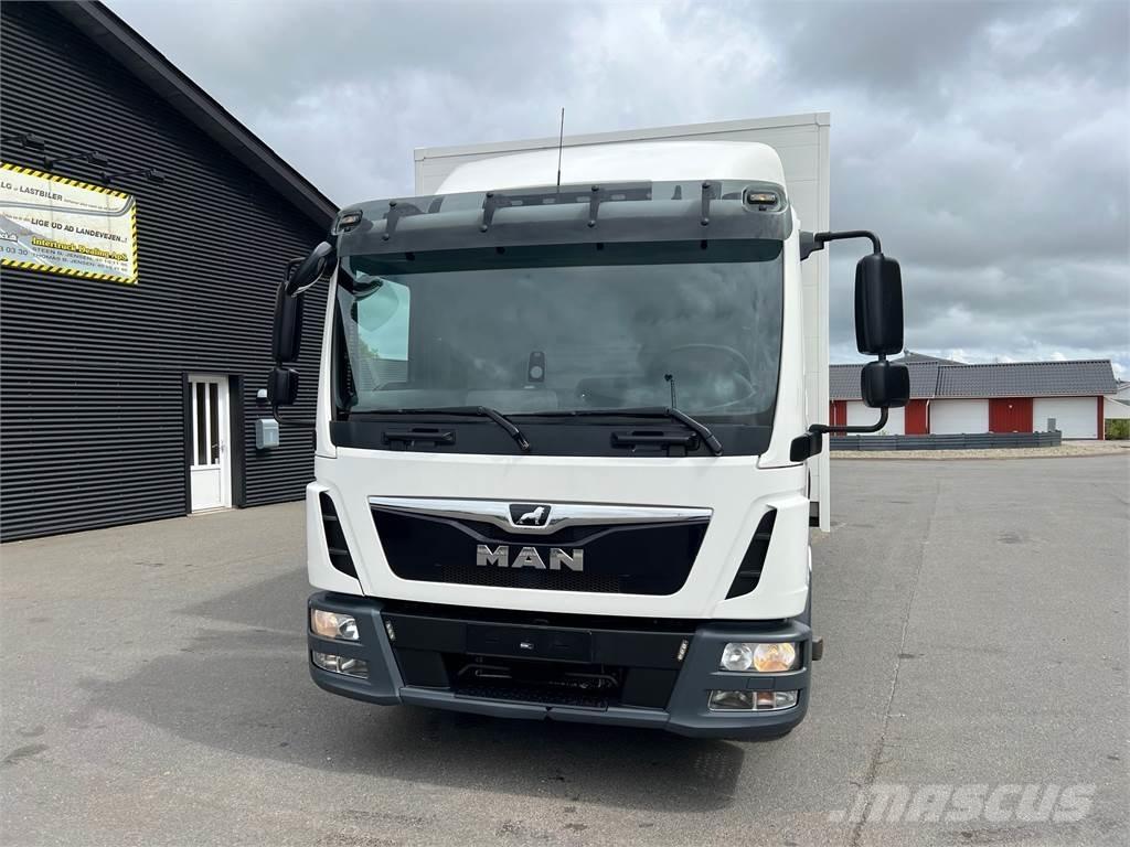 MAN TGL 12.220 Camiones con caja de remolque