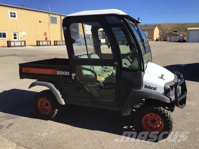 Bobcat 2200 Maquinarias para servicios públicos