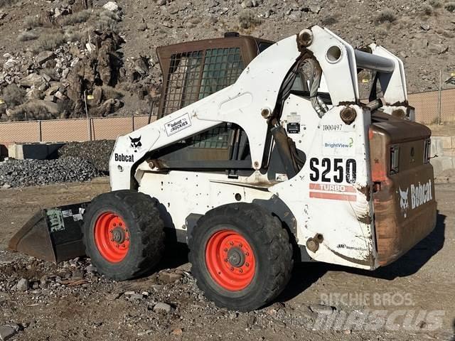 Bobcat S250 Minicargadoras