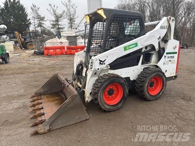 Bobcat S570 Minicargadoras