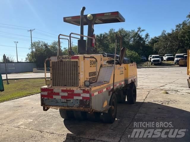 Bomag BW11RH Rodillos sobre neumáticos