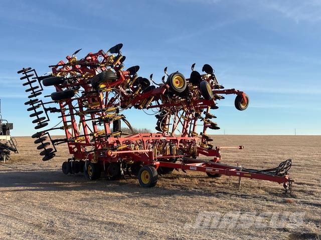 Bourgault 8810 Taladros