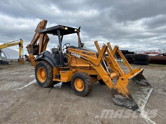 CASE 580M Retrocargadoras