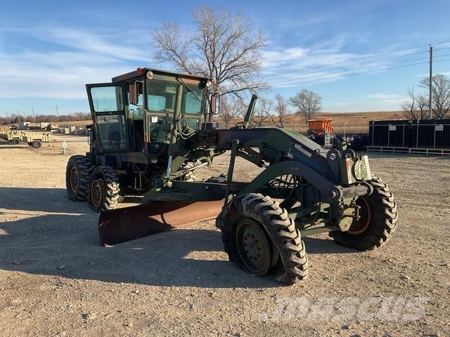 CAT 130G MIL Niveladoras