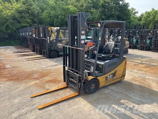 CAT 2ET3000 Carretillas de horquilla eléctrica