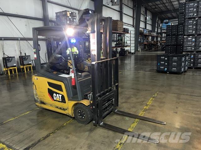 CAT 2ET3000 Carretillas de horquilla eléctrica
