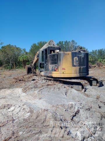 CAT 325 Excavadoras sobre orugas