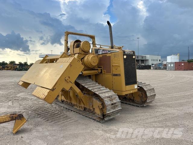 CAT 561N Buldózers tiendetubos