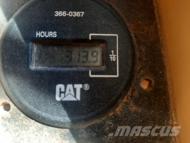 CAT 572G Buldózers tiendetubos