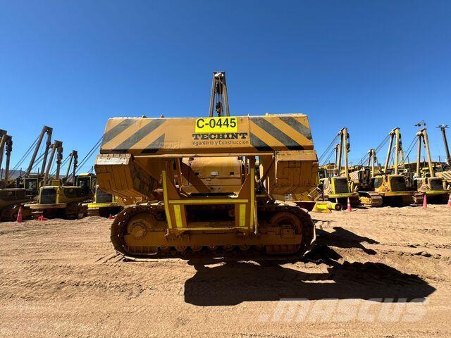 CAT 583K Buldózers tiendetubos