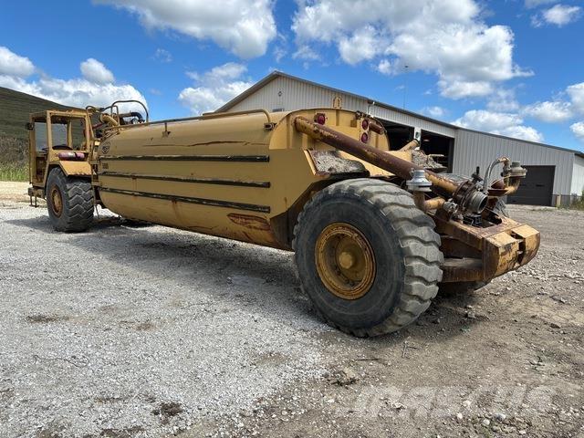 CAT 613C Camiones cisterna