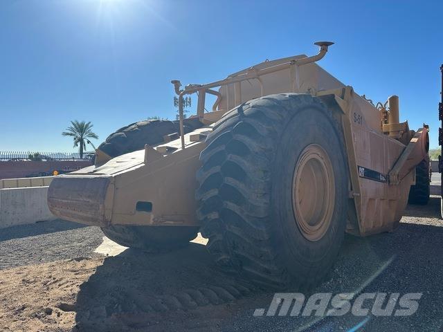 CAT 651B Camiones cisterna