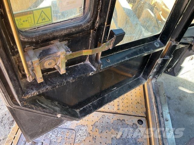 CAT 990 Cargadoras sobre ruedas