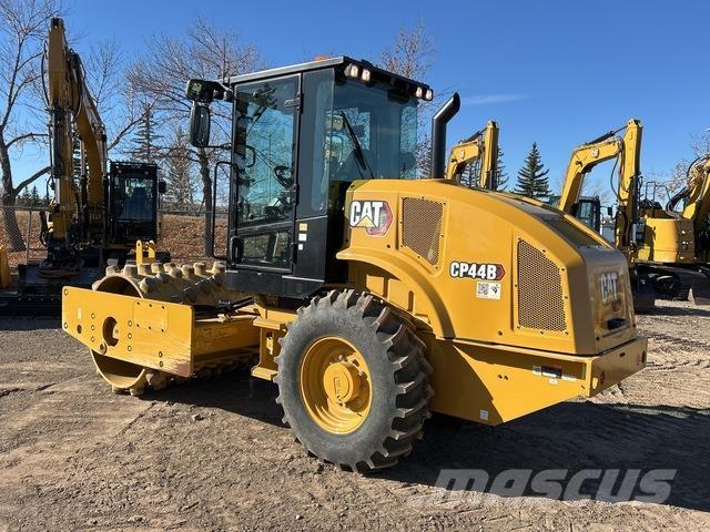 CAT CP44B Rodillos de un solo tambor