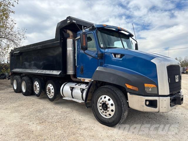 CAT CT660 Bañeras basculantes usadas