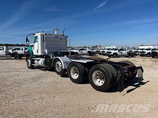 CAT CT660S Camiones tractor