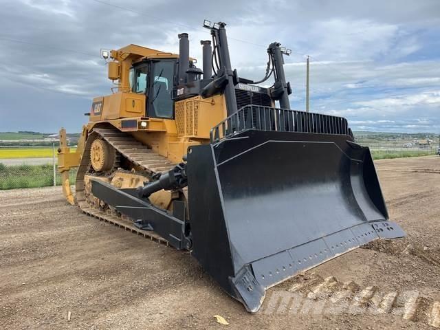 CAT D10T Buldozer sobre oruga