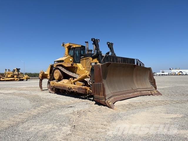 CAT D11R Buldozer sobre oruga