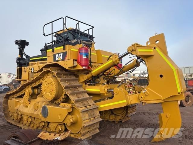 CAT D11T Buldozer sobre oruga
