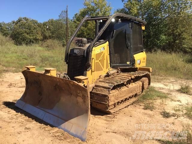 CAT D3 Buldozer sobre oruga