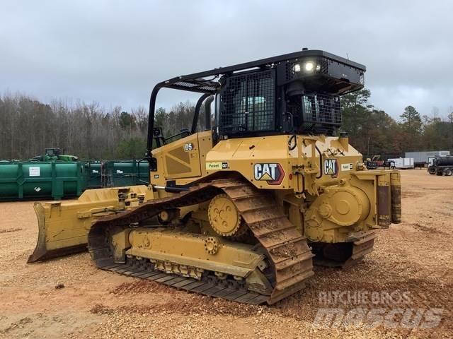 CAT D5 Buldozer sobre oruga