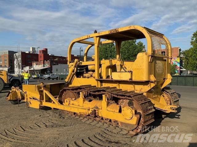 CAT D6 Buldozer sobre oruga