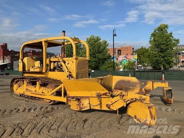 CAT D6 Buldozer sobre oruga