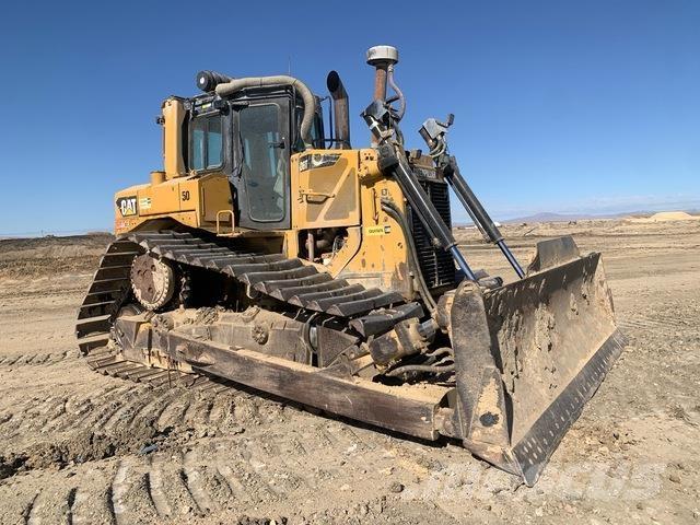 CAT D6T LGP Buldozer sobre oruga