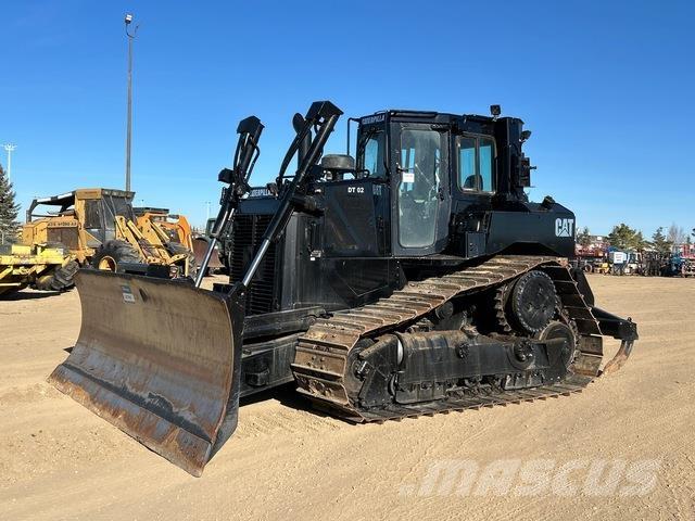 CAT D6T XW Buldozer sobre oruga