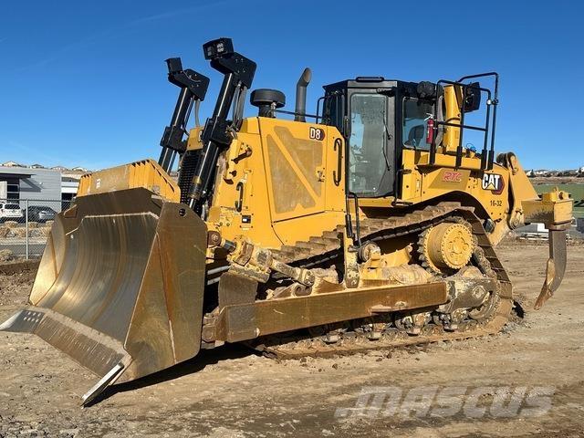 CAT D8 Buldozer sobre oruga