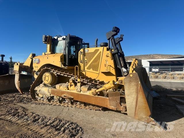 CAT D8 Buldozer sobre oruga