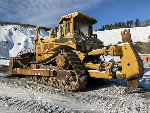CAT D8 Buldozer sobre oruga