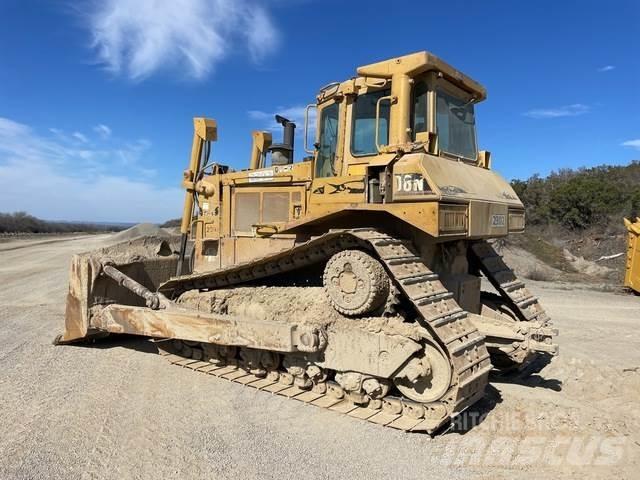 CAT D8N Buldozer sobre oruga