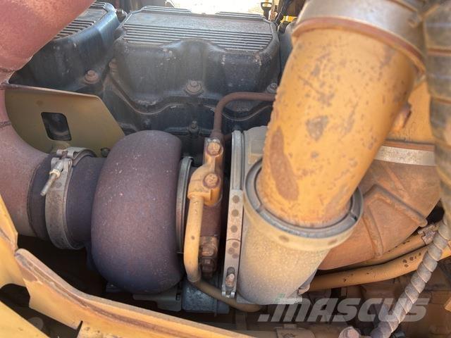 CAT D9T Buldozer sobre oruga