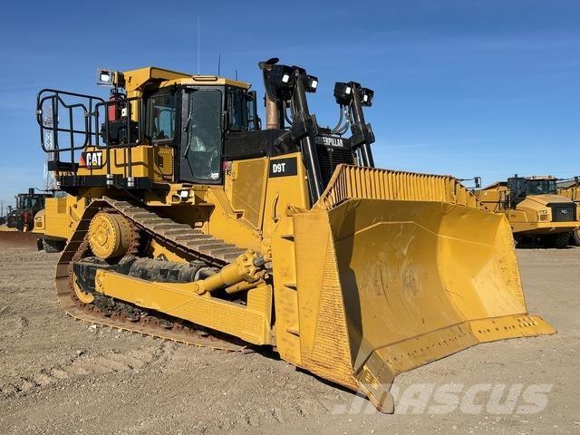 CAT D9T Buldozer sobre ruedas