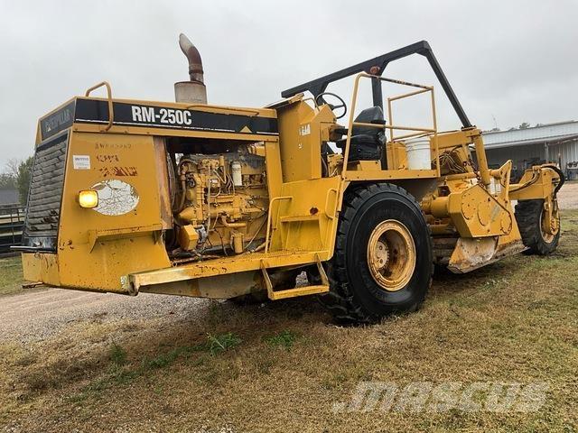 CAT RM-250C Compactadoras de suelo