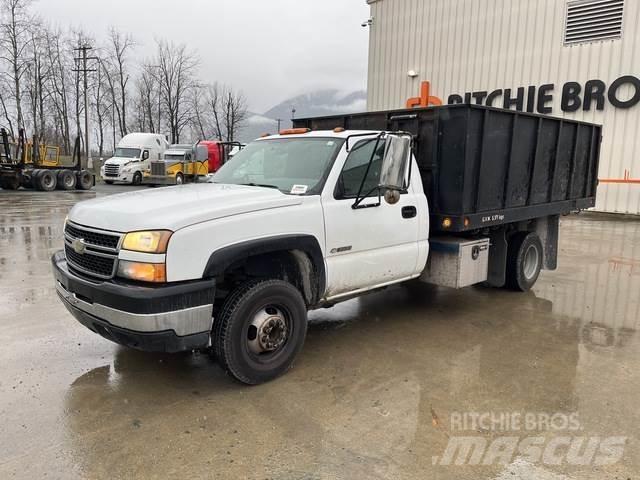 Chevrolet 3500 Camiones de cama baja