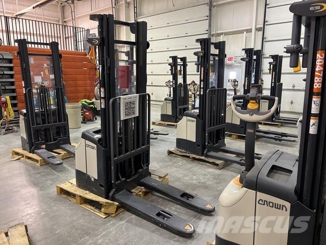 Crown ES 4000 Apiladoras eléctricos