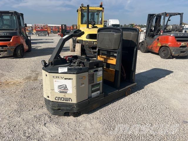 Crown TR4500 Camiones con grúa