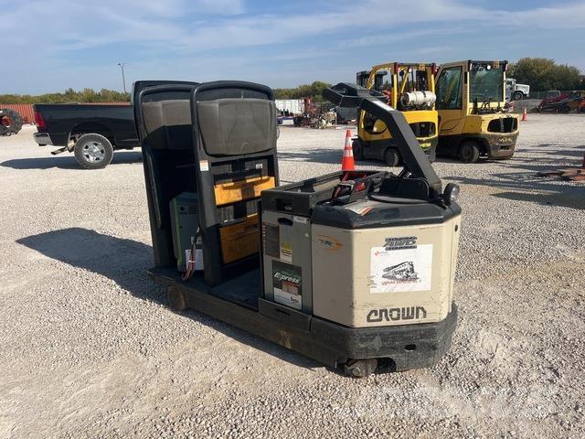 Crown TR4500 Camiones con grúa