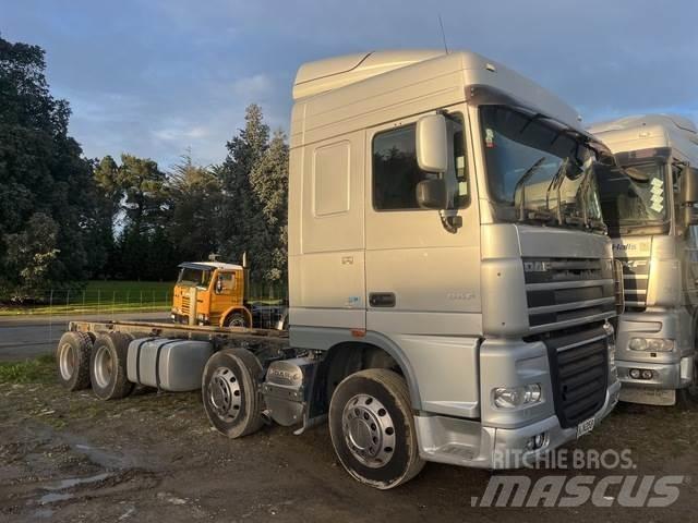 DAF XF105 Camiones con chasís y cabina