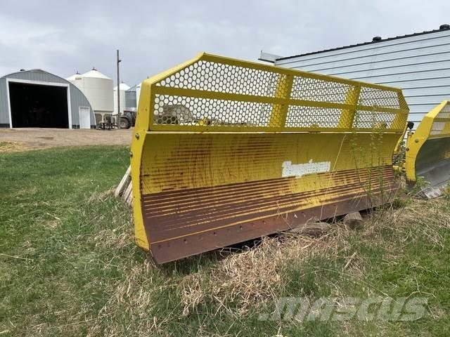 Degelman 6900 Buldozer sobre ruedas