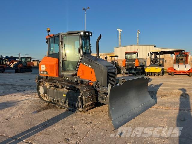Develon DD100 Buldozer sobre oruga