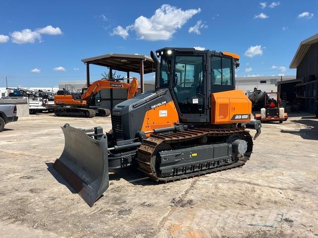 Develon DD100 Buldozer sobre oruga