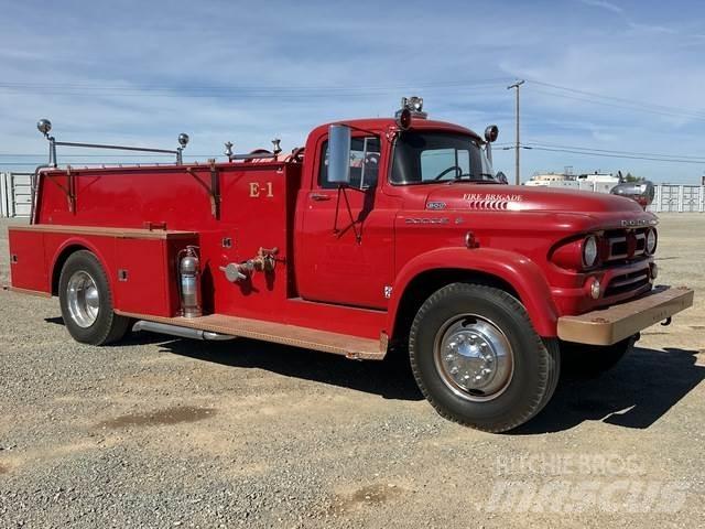 Dodge 800 Camiones de bomberos