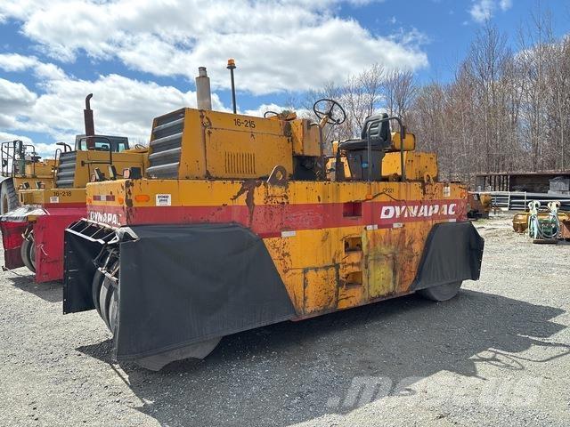 Dynapac CP221 Rodillos sobre neumáticos