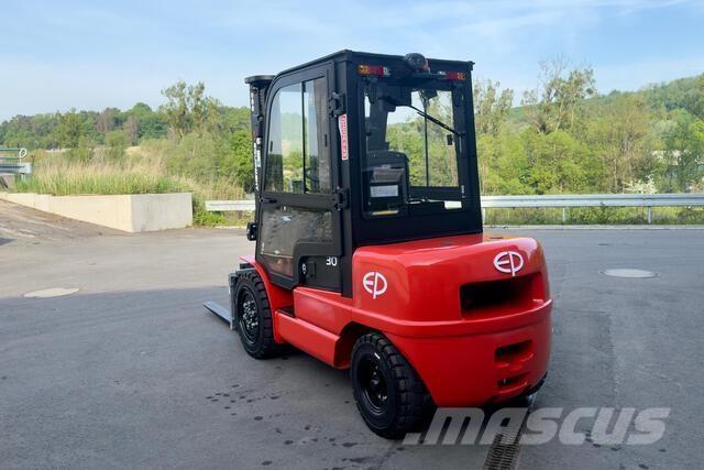 EP EFX-301 Carretillas de horquilla eléctrica